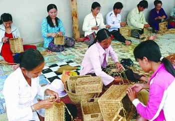 ការបណ្ដុះបណ្ដាលវិជ្ជាជីវះផ្សារភ្ជាប់ជាមួយការកសាងជនបទថ្មី - ảnh 2